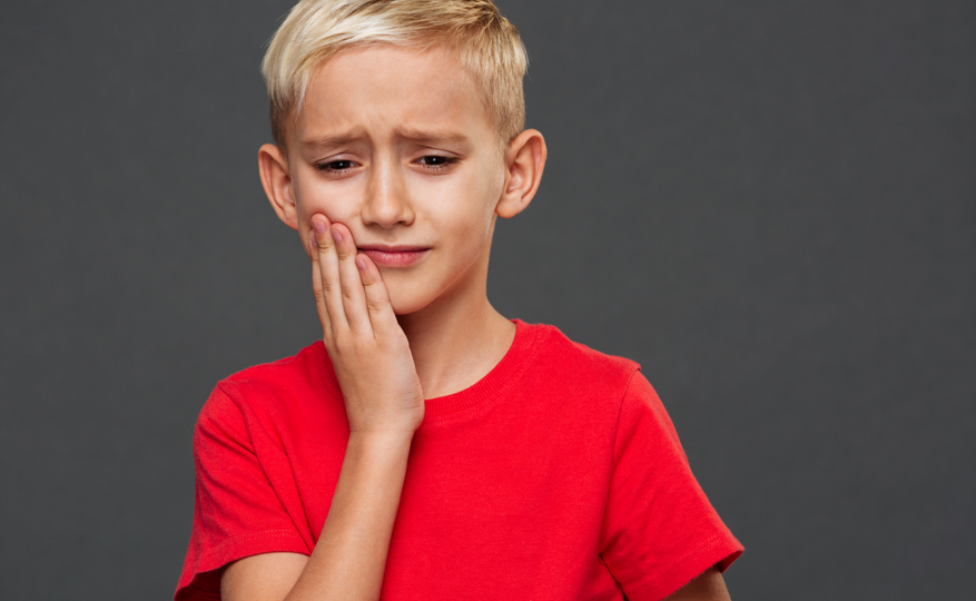 when do kids lose their first tooth​