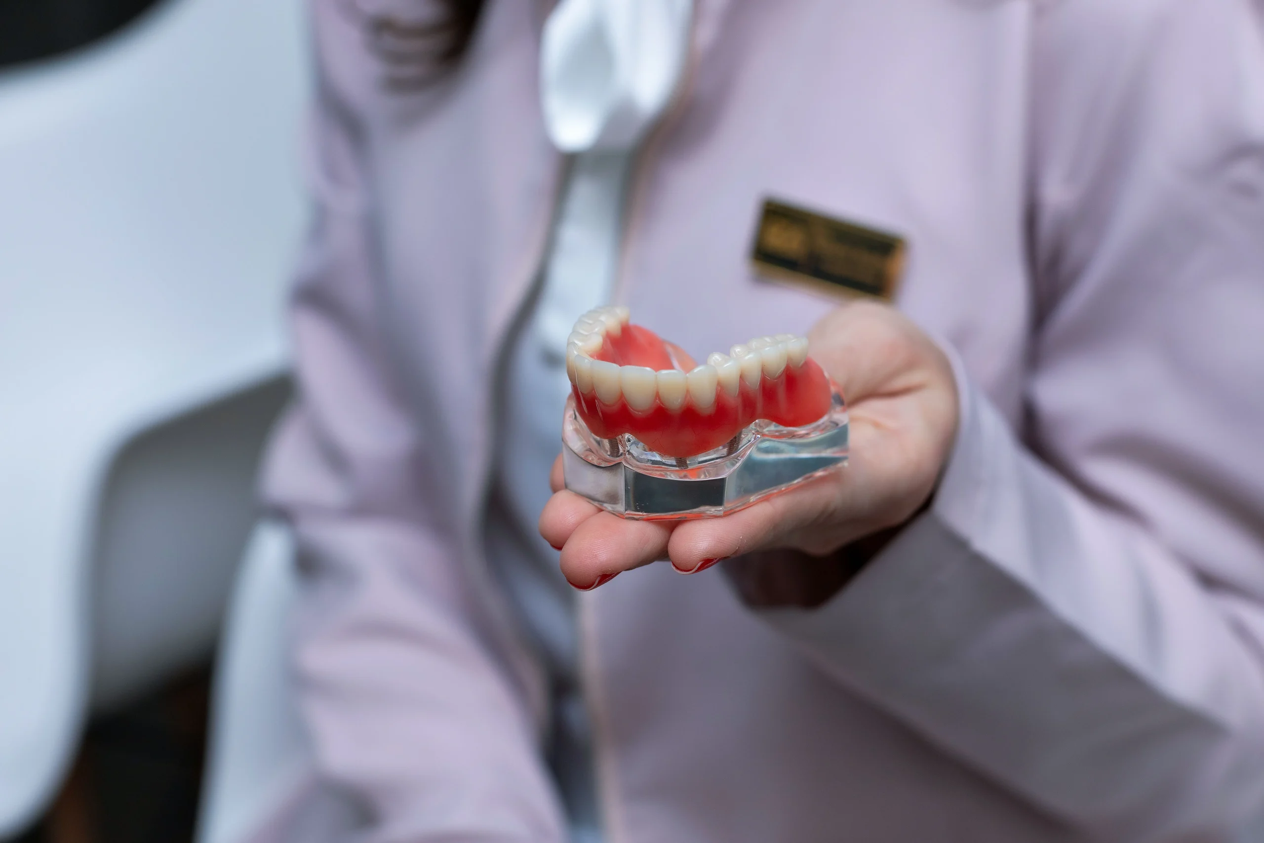 dental implants vs dentures